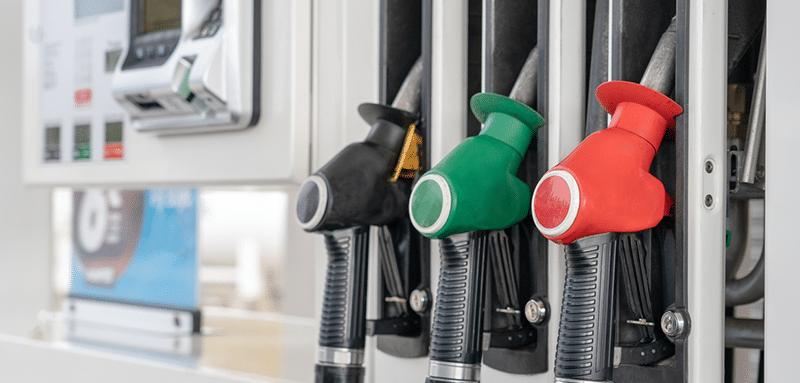 Trouver une station essence à proximité : les meilleures applications